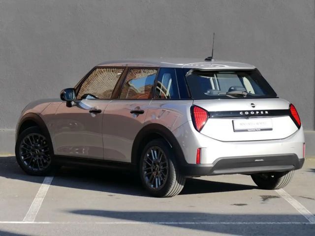 MINI Cooper Essential