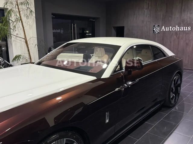 Rolls-Royce Spectre TWO-TONE,STARLIGHT DOORS,BESPOKE,UVP 530