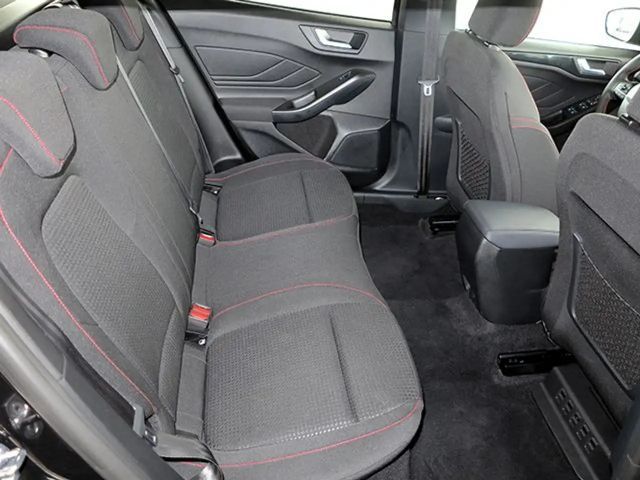 Ford Focus ST Line Wagon