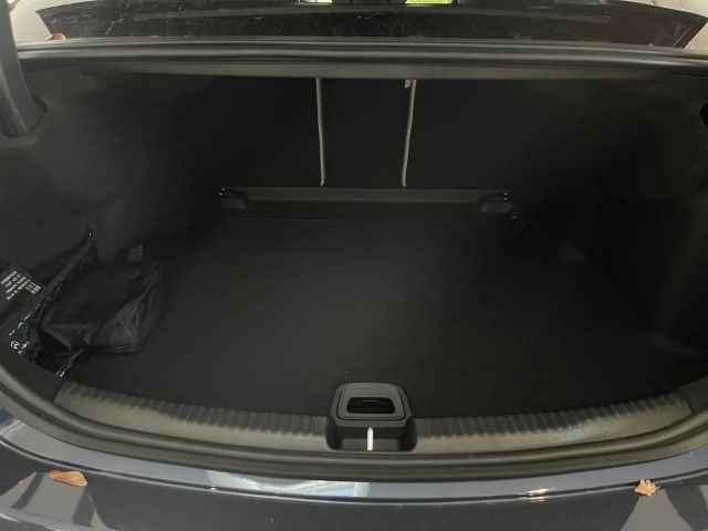 Mercedes-Benz C 180 AMG Line Sedan