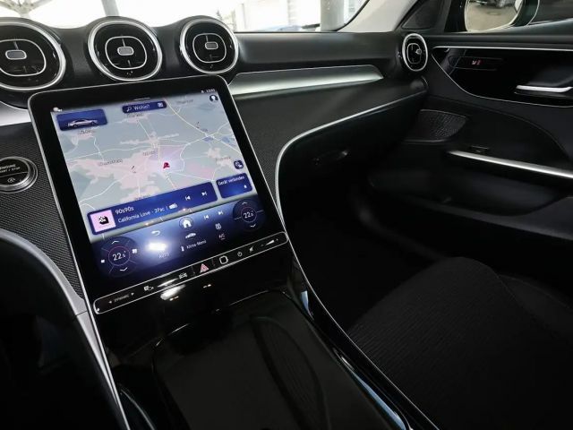 Mercedes-Benz C 180 Sedan