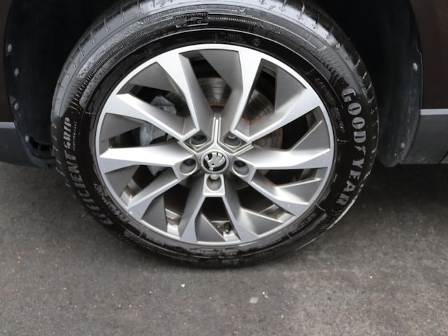 Skoda Karoq 1.5 TSI Ambition Clever