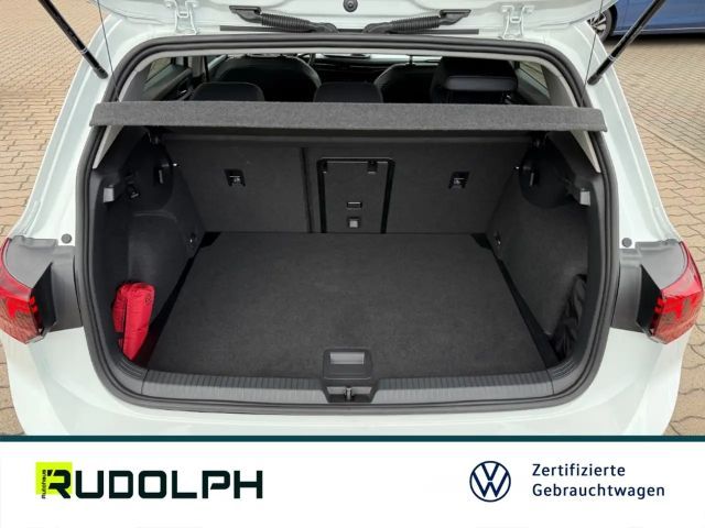 Volkswagen Golf 1.5 TSI Golf VIII