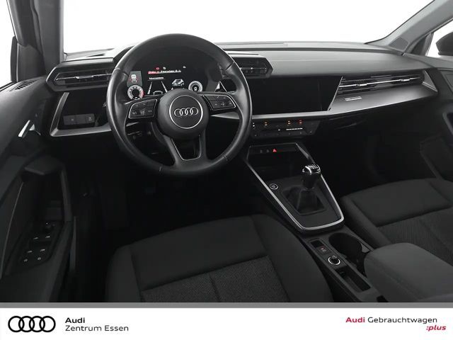 Audi A3 30 TFSI S-Line Sedan Sportback