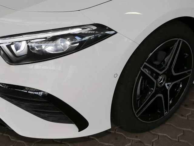 Mercedes-Benz A 200 AMG Line