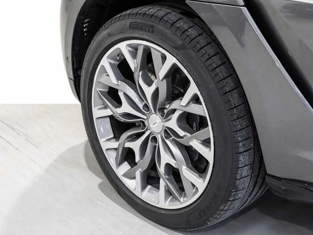 Aston Martin DBX - Magnetic Silver -