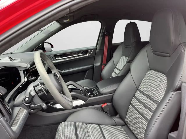 Porsche Cayenne Coupé E-Hybrid Turbo