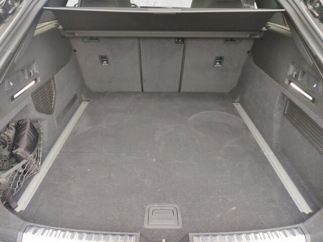 Audi A6 Avant Quattro S-Tronic