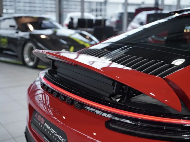 Porsche 911 Carrera Coupé GTS