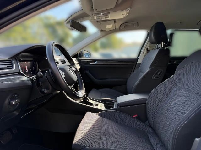 Skoda Superb 2.0 TDI Combi Style Style