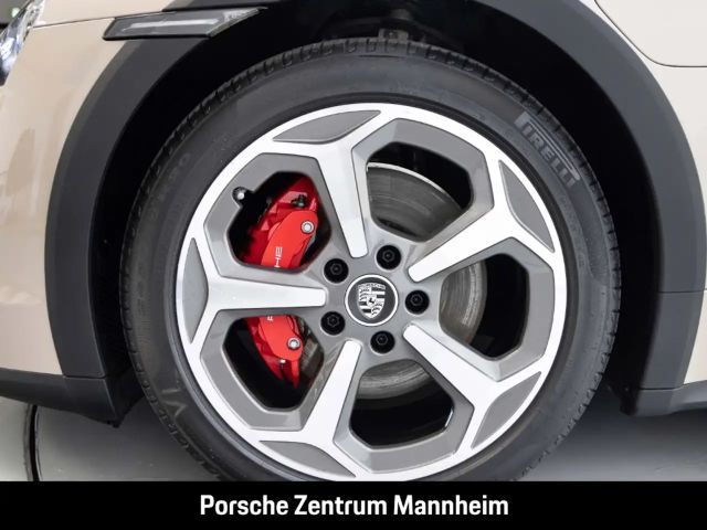 Porsche Taycan 4S Cross Turismo