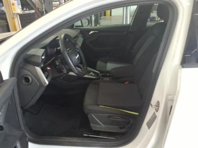 Audi A3 40 TFSI Hybride Sedan