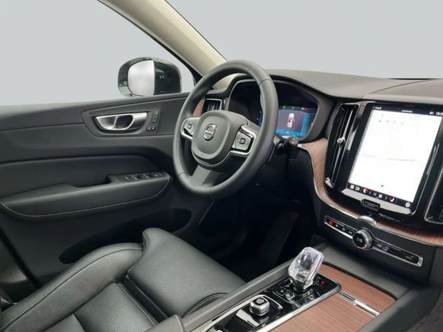 Volvo XC60 Dark Plus