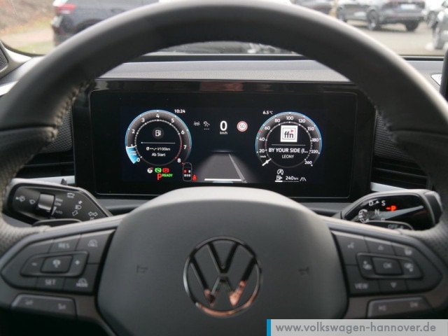 Volkswagen T-Roc 1.5 eTSI DSG IQ.Drive R-Line