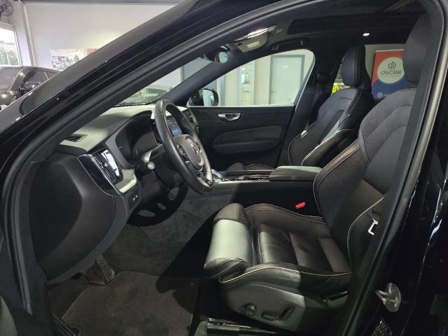 Volvo XC60 AWD Dark Plus Recharge T6