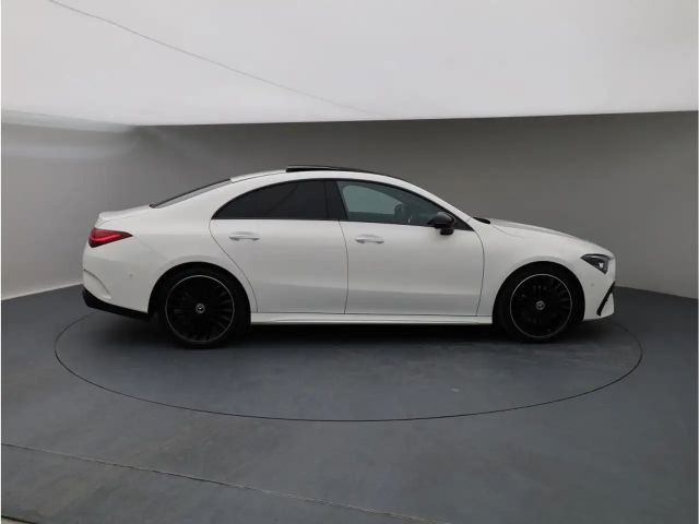Mercedes-Benz CLA 200 AMG Line Coupé