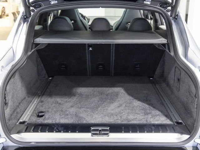 Aston Martin DBX 707 -Lightning Silver-