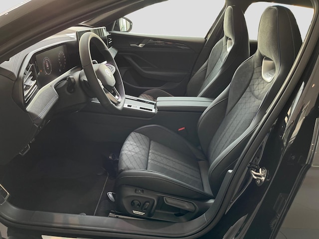 Volkswagen Passat PASSAT "R-LINE" 8-FACH-BEREIFT STANDHEIZUNG AHK