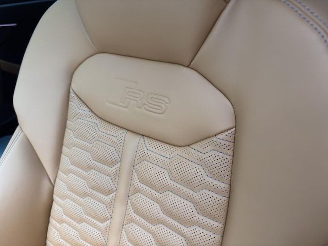 Audi RS Q8 Performance Quattro