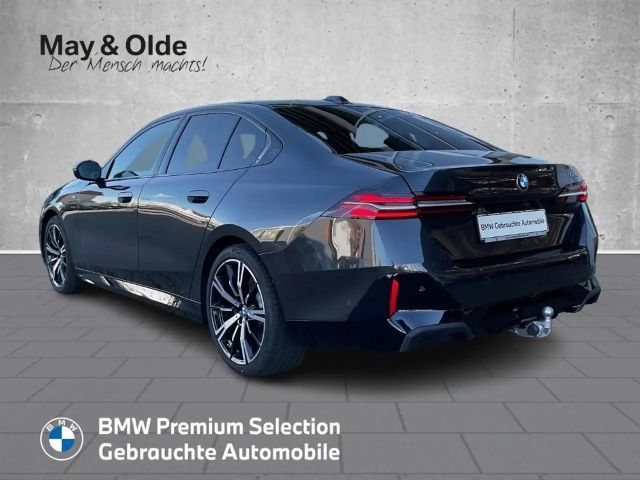 BMW 520 520i M-Sport Sedan