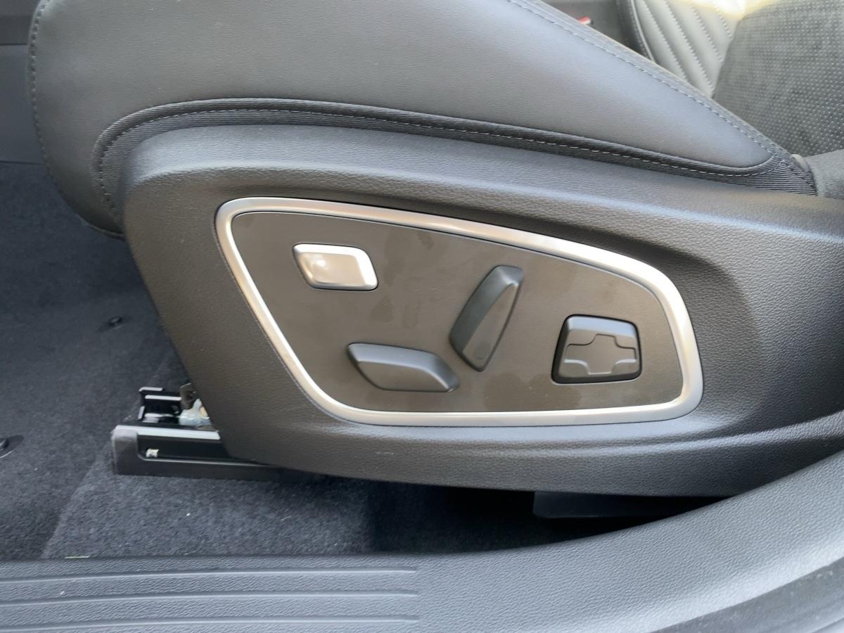 Renault Rafale E - Tech 1.2 Hybrid 200