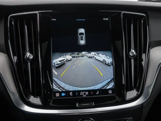 Volvo V60 Cross Country AWD Plus