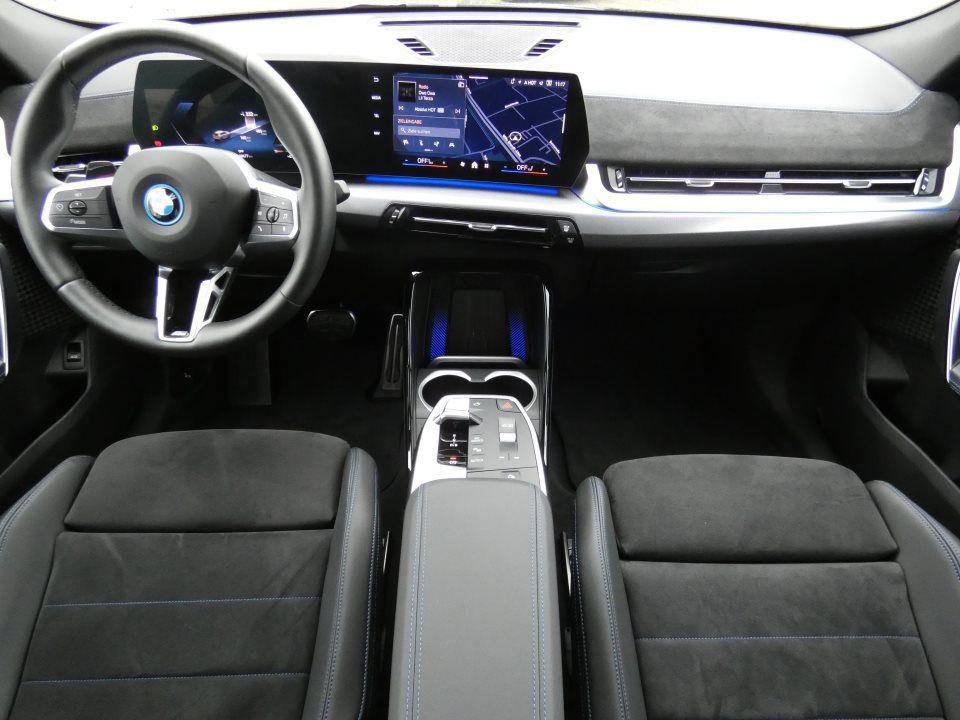 BMW iX2 eDrive20