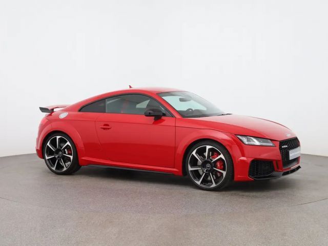 Audi RS Q3 Audi TT RS Coupé