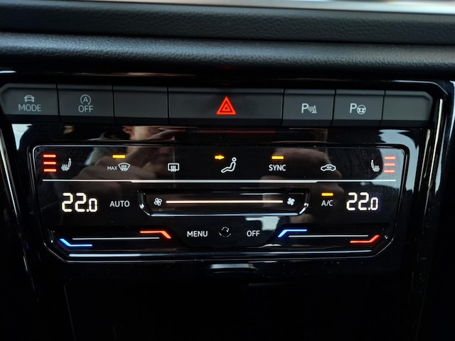 Volkswagen T-Roc 1.5 TSI DSG IQ.Drive R-Line