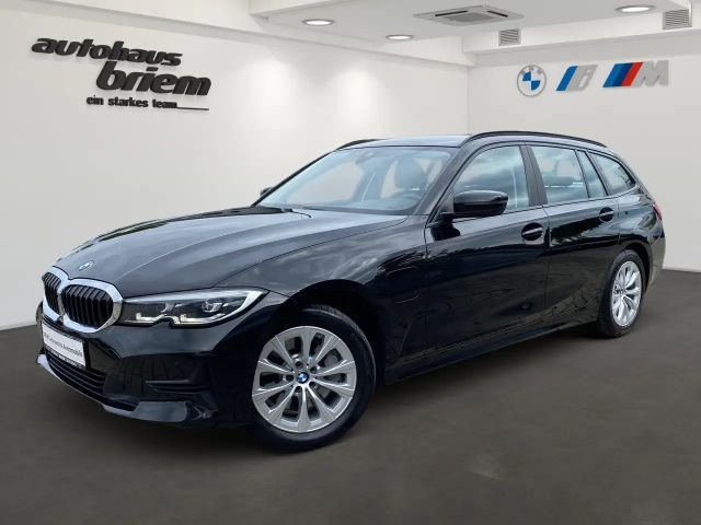BMW 330 330e Advantage pakket Touring