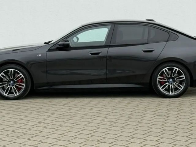 BMW i5 M-Sport Sedan eDrive40