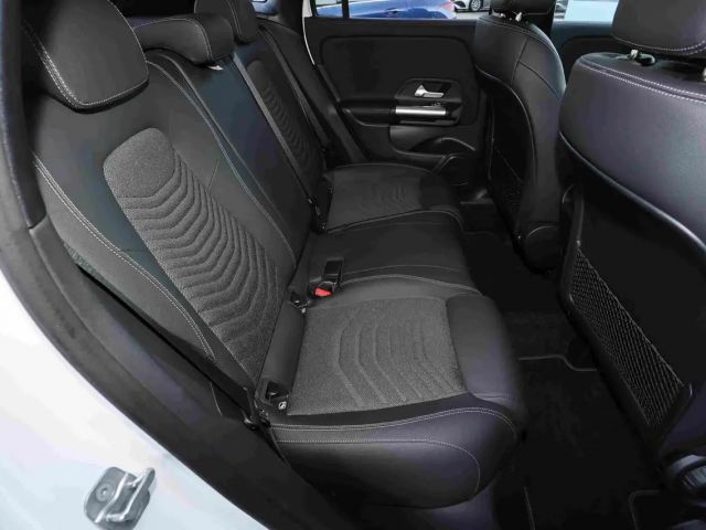 Mercedes-Benz GLA 180 Progressive