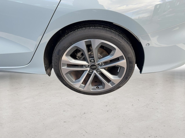 Audi A3 30 TFSI S-Tronic Sedan