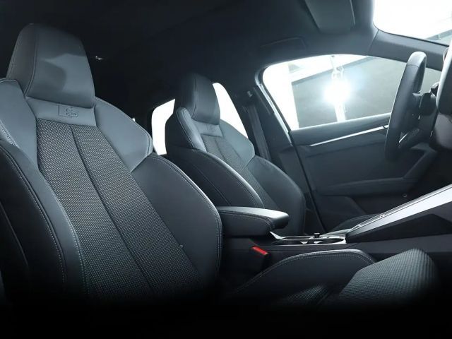 Audi A3 Hybride S-Line Sedan