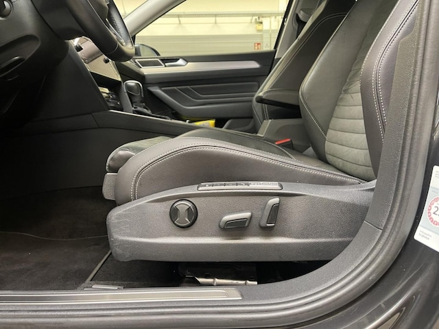 Volkswagen Passat 2.0 TSI BMT R-Line Variant