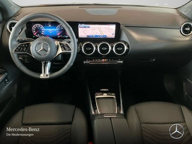 Mercedes-Benz B 200 Progressive Sedan