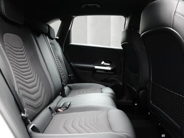 Mercedes-Benz B 180 Progressive