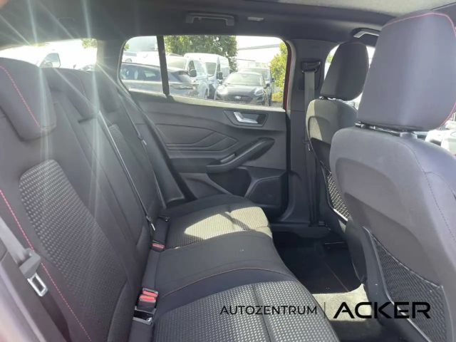 Ford Focus ST Line Wagon