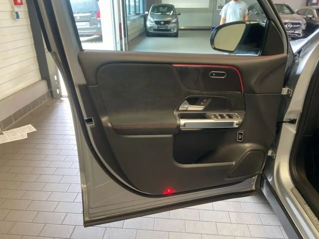 Mercedes-Benz GLB 200 GLB