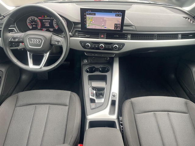 Audi A4 35 TFSI Avant S-Tronic