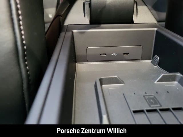 Porsche 992 4 Coupé GTS Targa