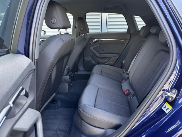 Audi A3 30 TFSI Sedan