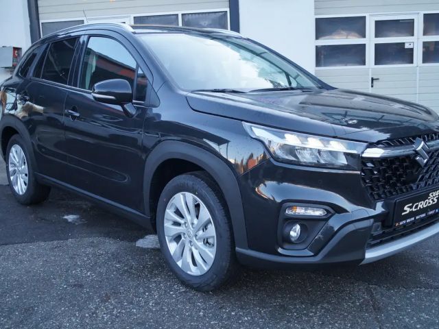 Suzuki S-Cross AllGrip Hybrid