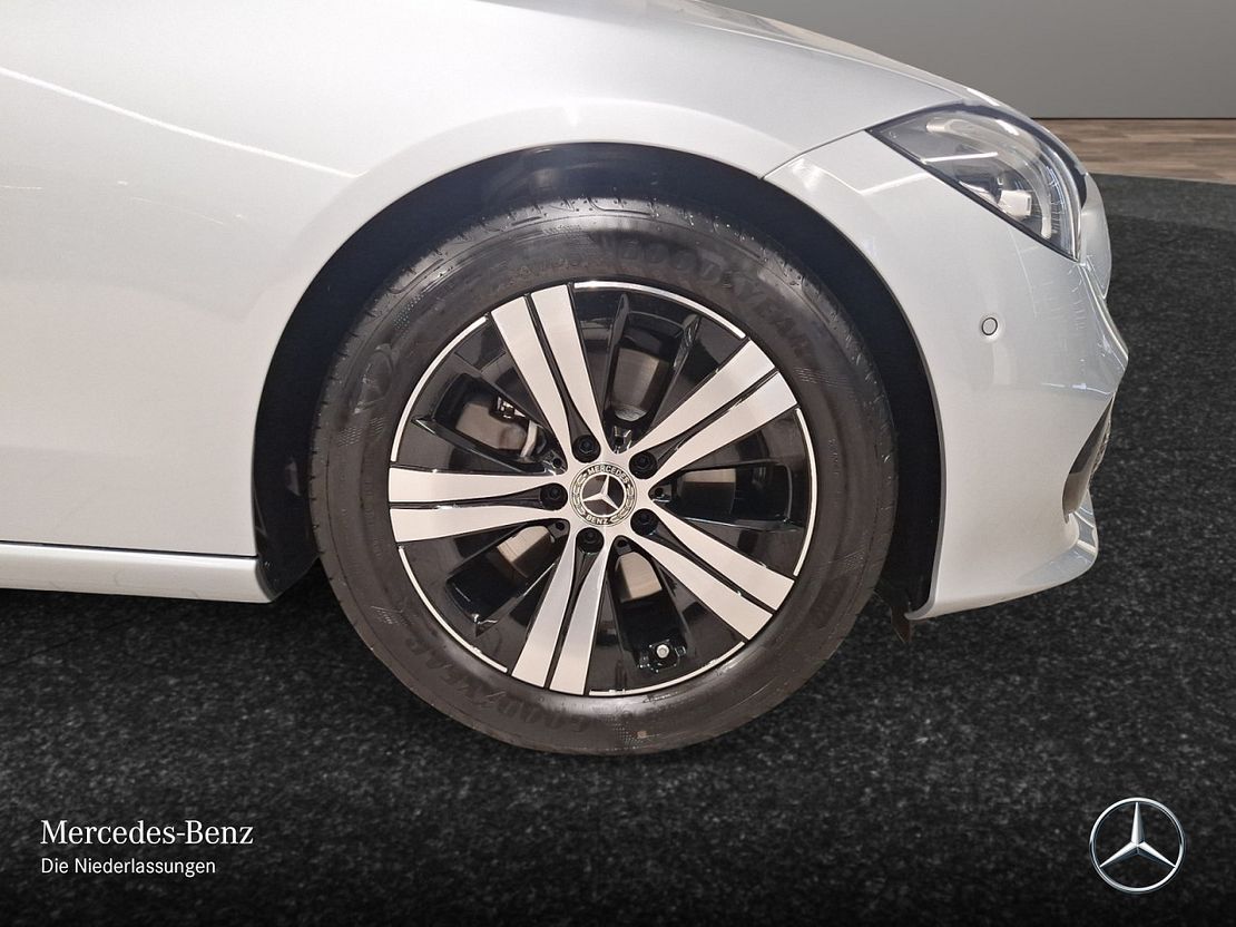 Mercedes-Benz C 200 AVANTGARDE Estate