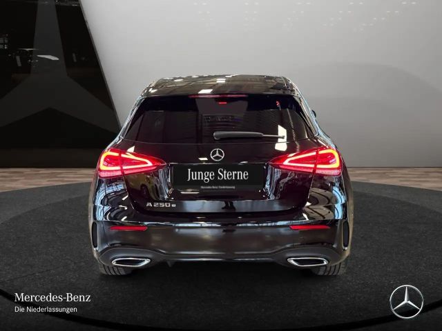 Mercedes-Benz A 250 A 250 e AMG Line