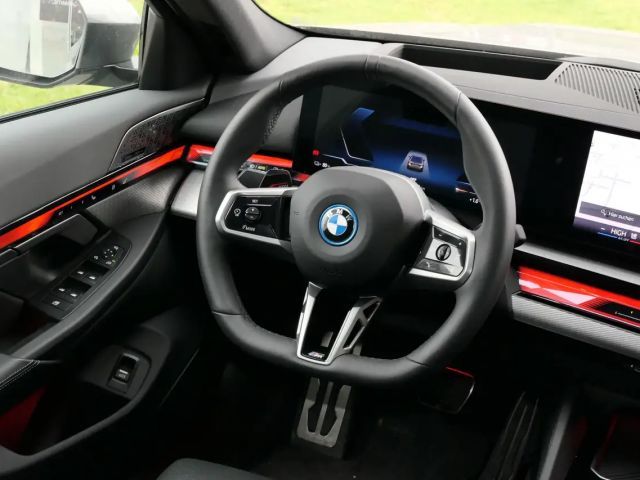 BMW i5 M-Sport Sedan eDrive40