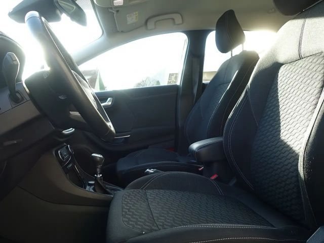 Ford Puma EcoBoost Titanium