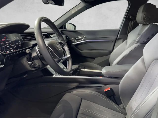 Audi Q8 e-tron 55 Business Quattro