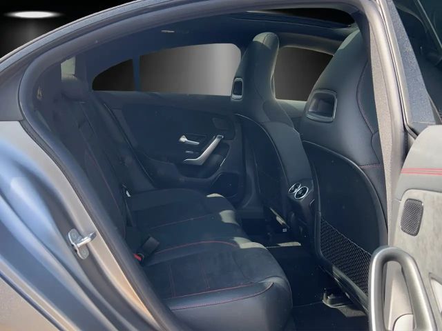 Mercedes-Benz CLA 250 4MATIC AMG Line Coupé