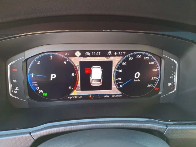 Volkswagen Touran 2.0 TDI DSG Highline R-Line